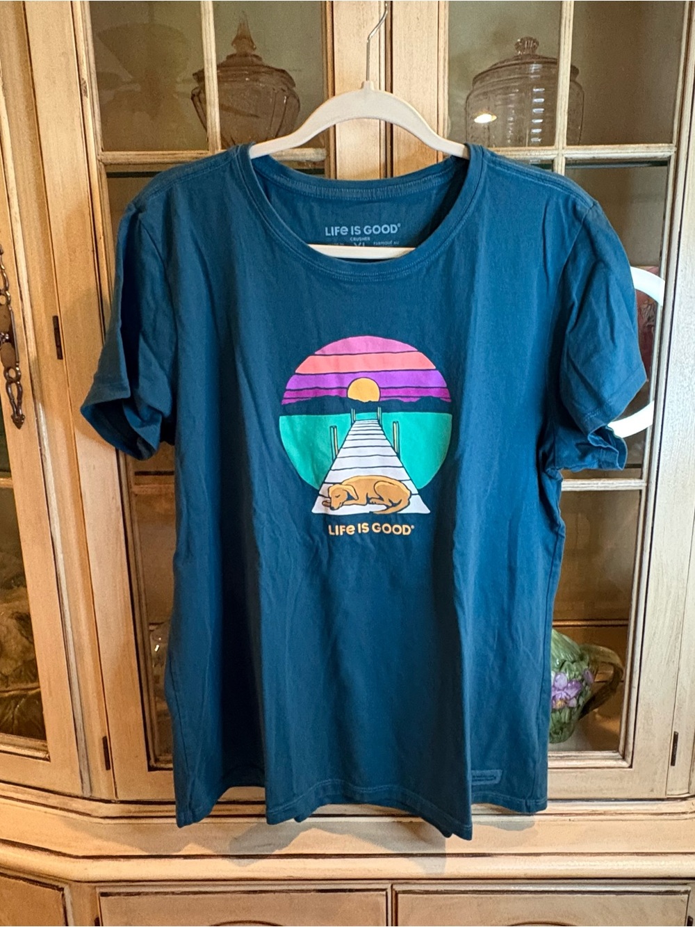 NWOT Life Is Good 100% Cotton Teal Short Sleeve Tee with Sunset Dock Dog Design